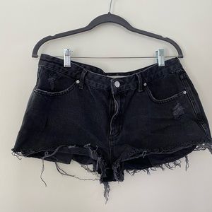 Topshop Cory Mid-rise Black Denim Short